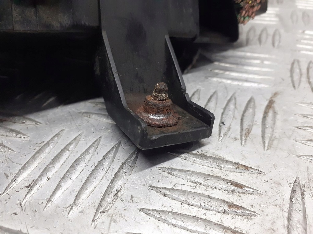 фото №3, Коробка запобіжників mazda 6 2.3 b