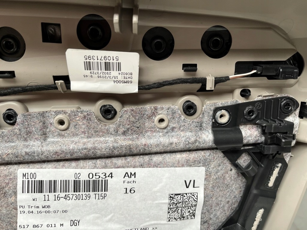 фото №8, Vw golf sportsvan обшивка обивка левый перед 517867011m dgy 517867011mdgy