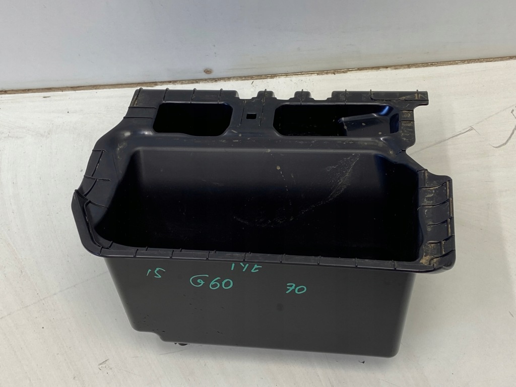 фото №1, Бардачок багажника правий 5 i5 g60 2024r 5a01792