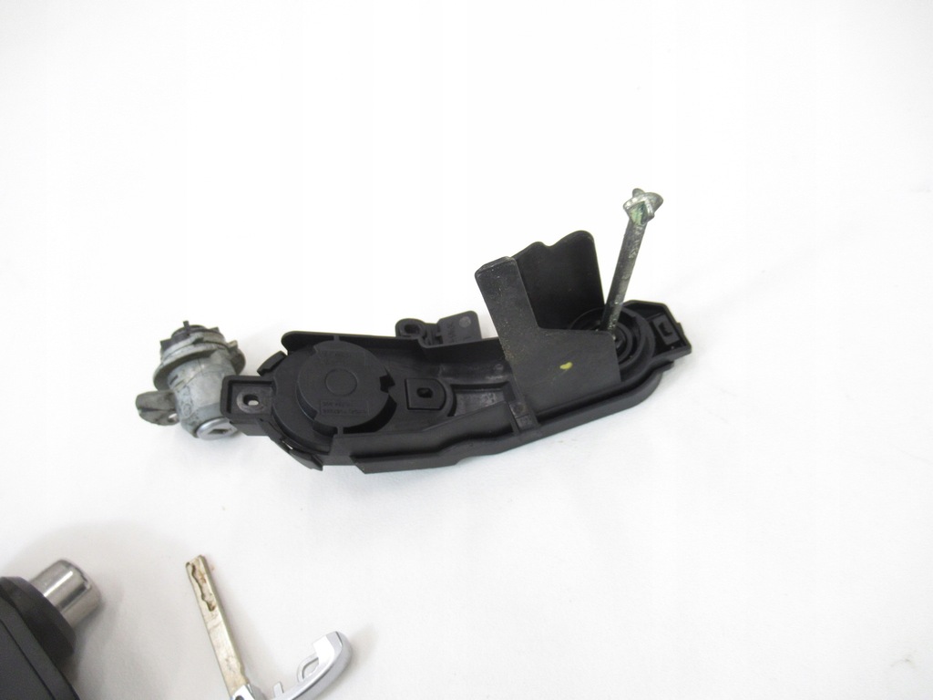 фото №7, Вкладка замка крышки багажника bmw f01 f02 f04