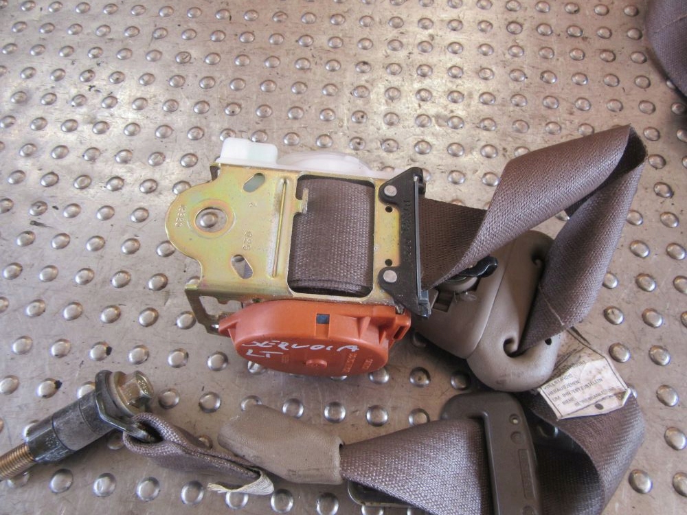 фото №9, Sequoia 2003 pas безпеки задня 2 ряд