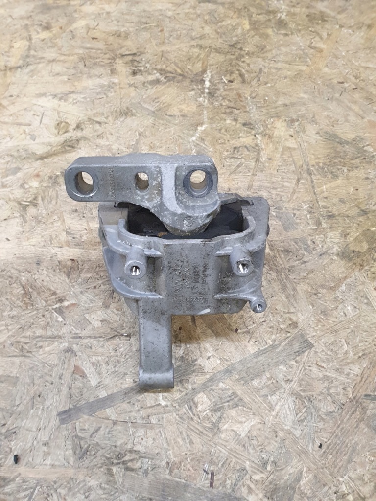 Купить Audi q3 8u кронштейн подушка двигателя 5n0199262