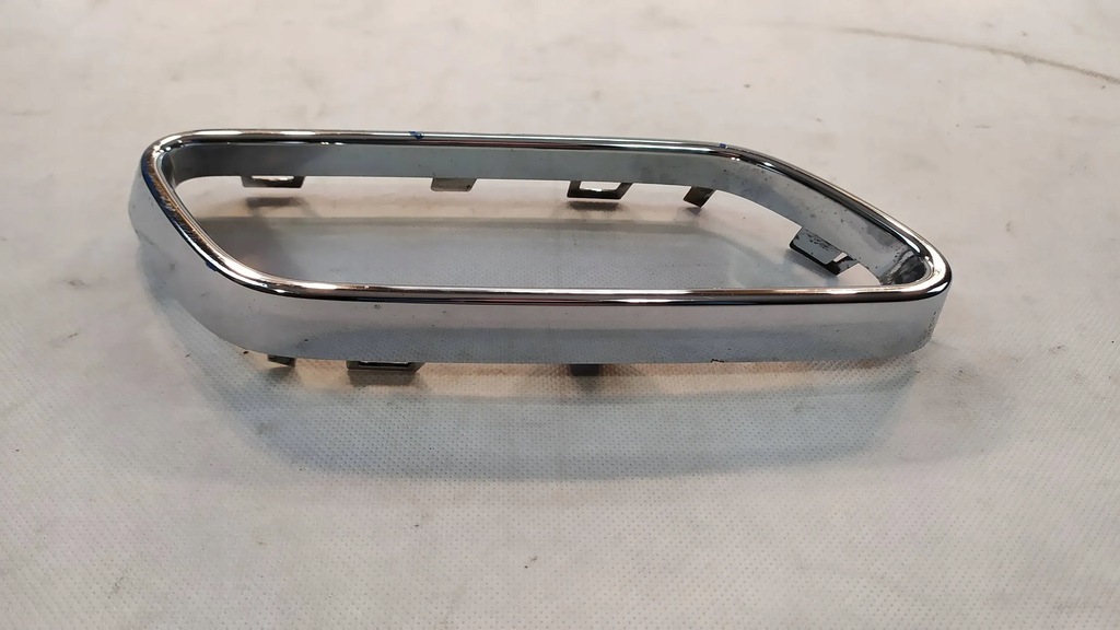 фото №1, Рамка правый хром выхлоп mercedes w206