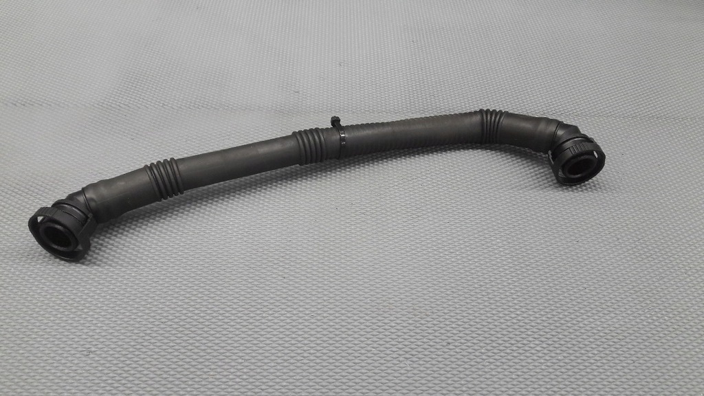 фото №1, 1703775 шланг вентиляція картера bmw e38