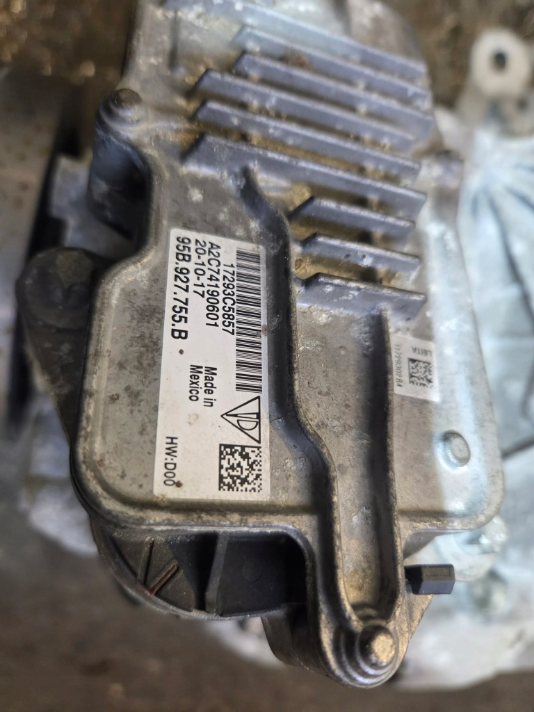 Porsche macan 95b розподільник редуктор коробки 95b341010 ! Зі Шроту