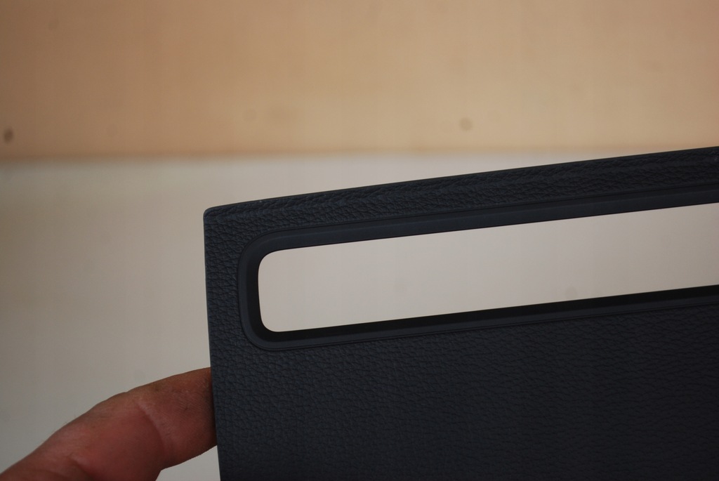 фото №8, Заглушка защита monitora mmi audi a3 8v 8v0857186e