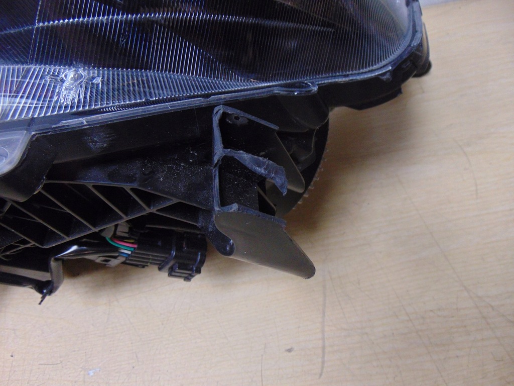 фото №7, Лампа левая перед renault alaskan full led europa