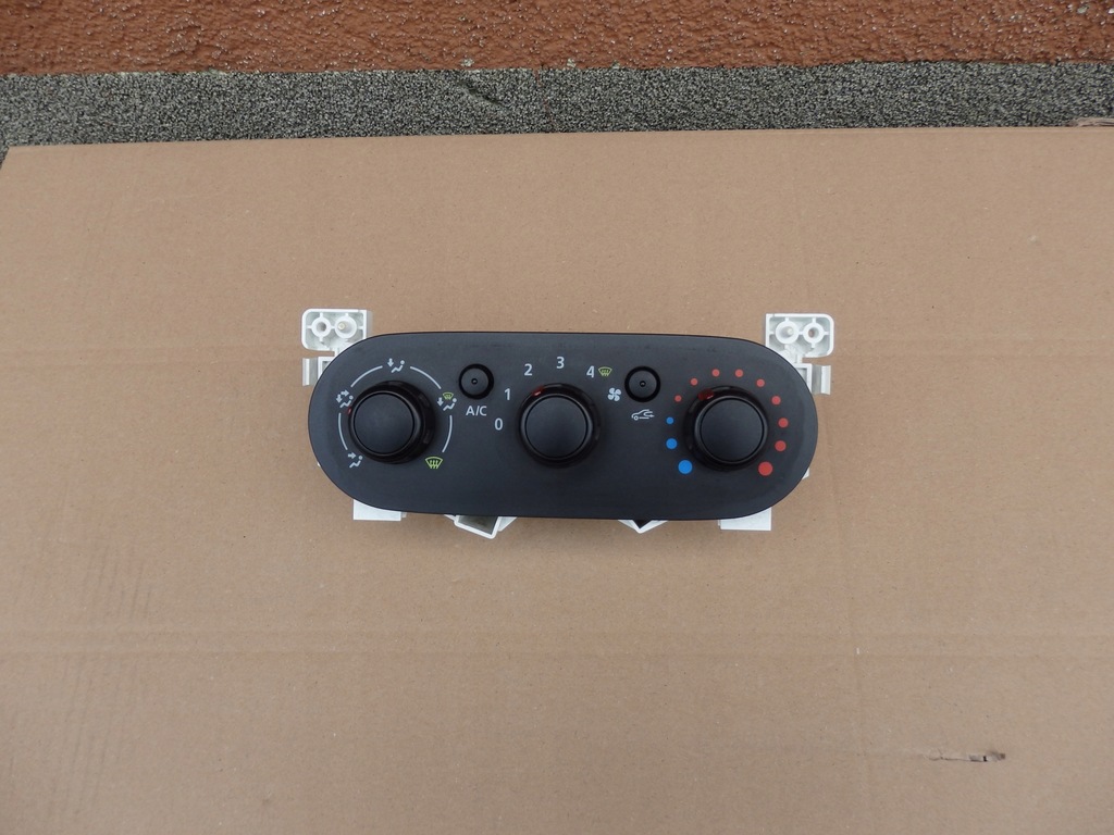 фото №1, Панель управление обдув renault trafic iii e1093049ac