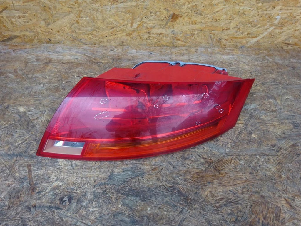 фото №1, Audi tt 8j 06-14 лампа правая задняя задняя 8j0945096b