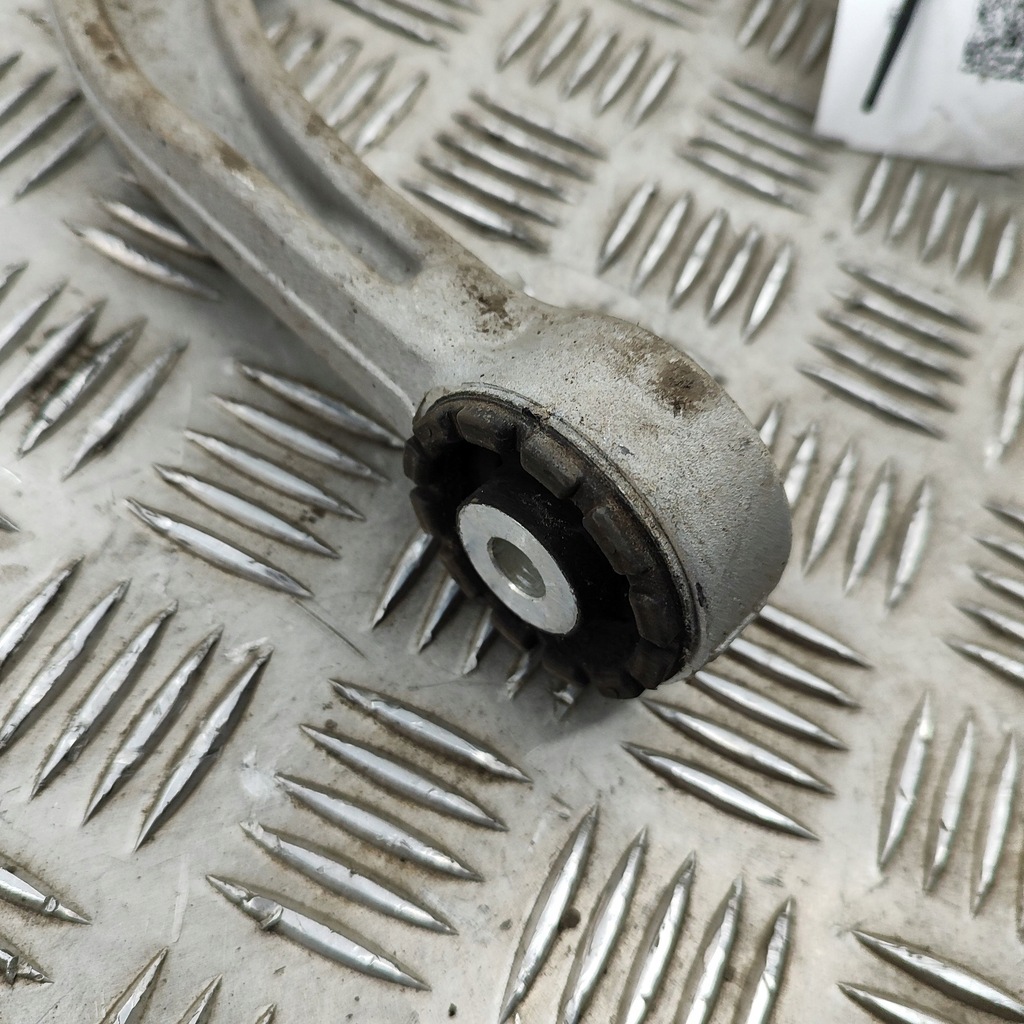 фото №7, Volvo xc60 2019 левая сторона нижний рычаг передний