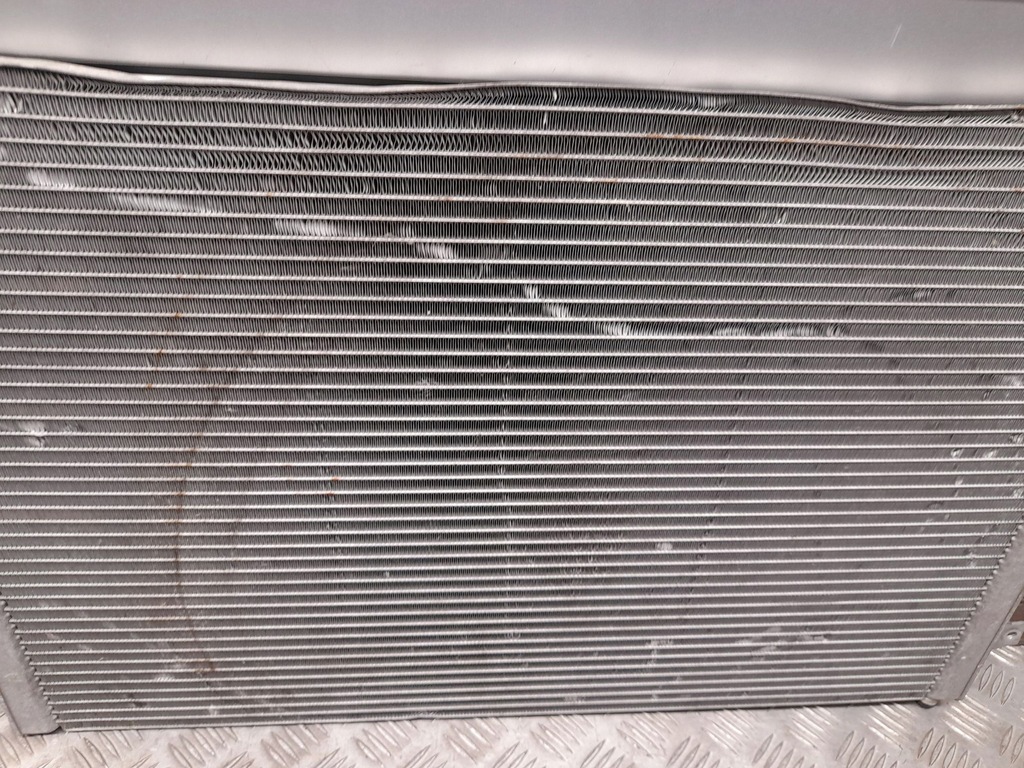 фото №7, Audi a8 s8 d4 4h 2015 з передній радіатор