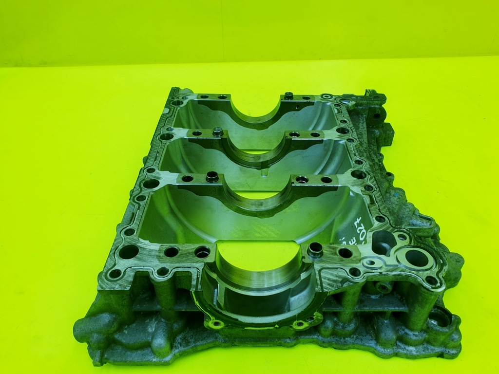 фото №7, Основа блок вала a6 c7 a7 q5 a8 s4 b8 q7 3.0tfsi cre 06e103032bj