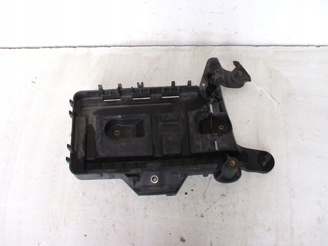 фото №1, Passat b6 golf skoda основание корпус аккумулятор