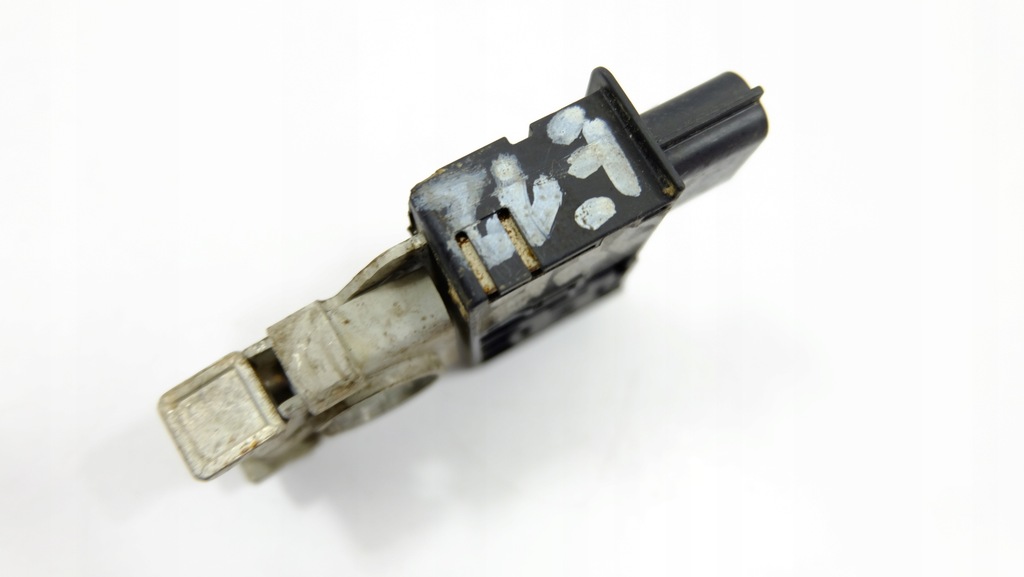 фото №4, Nissan note e12 1.2 клемма минусовая