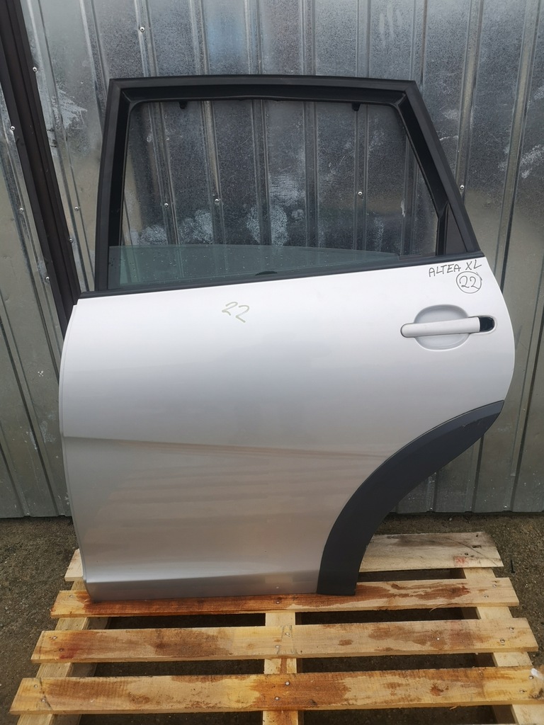 фото №1, Дверь левая задние seat altea xl freetrack оригинал лак la7w