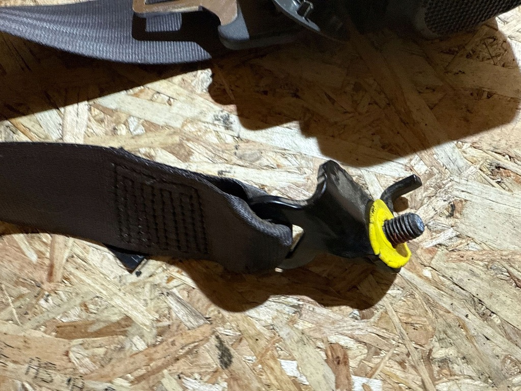 фото №8, Volvo s60 2002 задняя сторона левая pas безопасности сиденье заднего