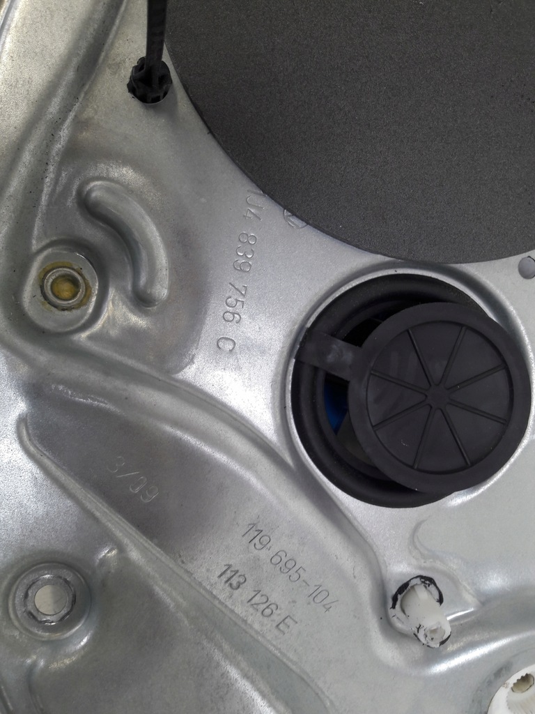 фото №4, Подъемник стекло правый задняя 1j4839756c vw bora