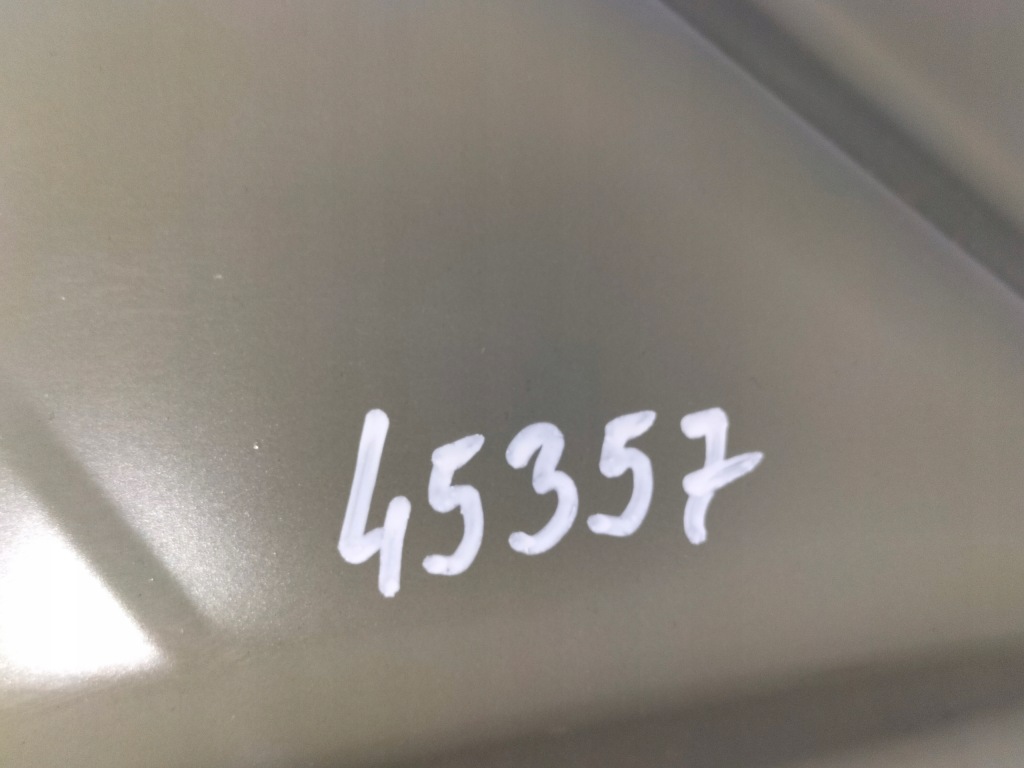 Ремінь задній стіна задній skoda rapid 12- spaceback Зі Шроту