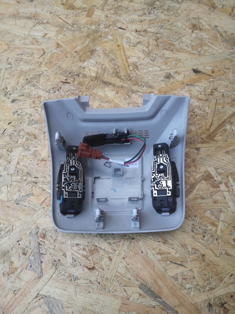 фото №2, Renault espace v лампа стельовий