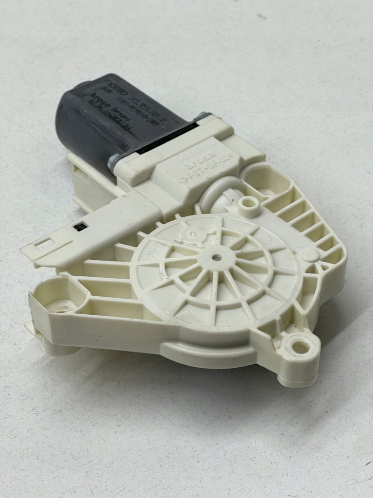 фото №6, Audi a6 c7 моторчик подъёма окон левый перед