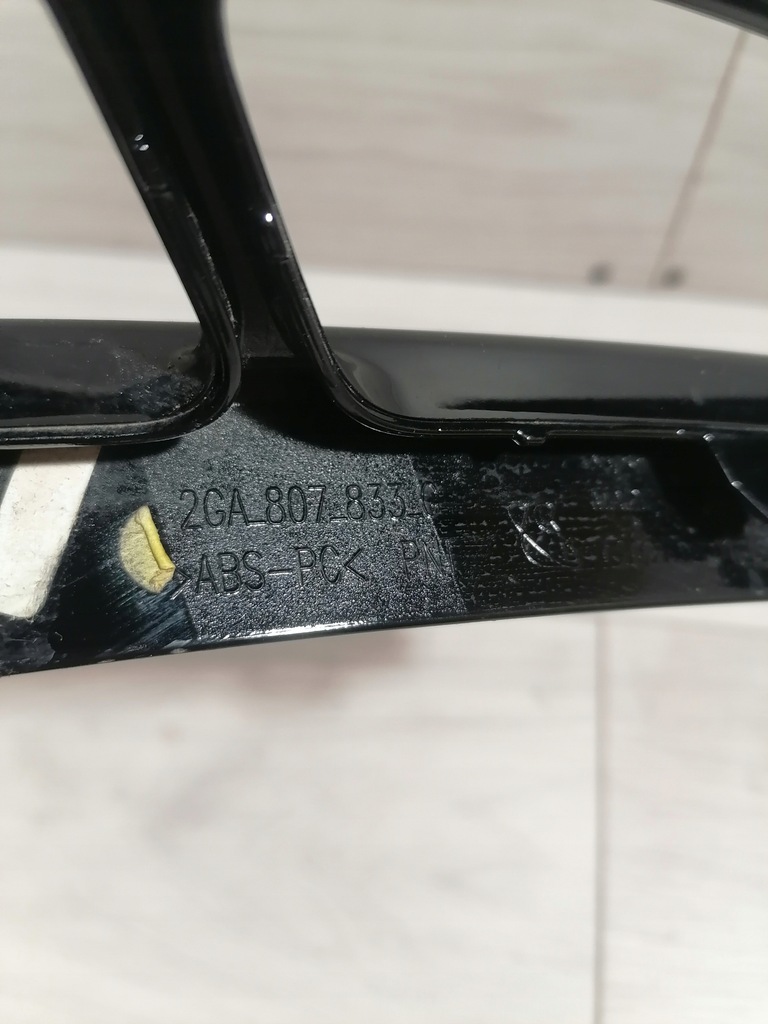 фото №5, T-roc решётка заглушка бампер левый задняя 2ga807833g