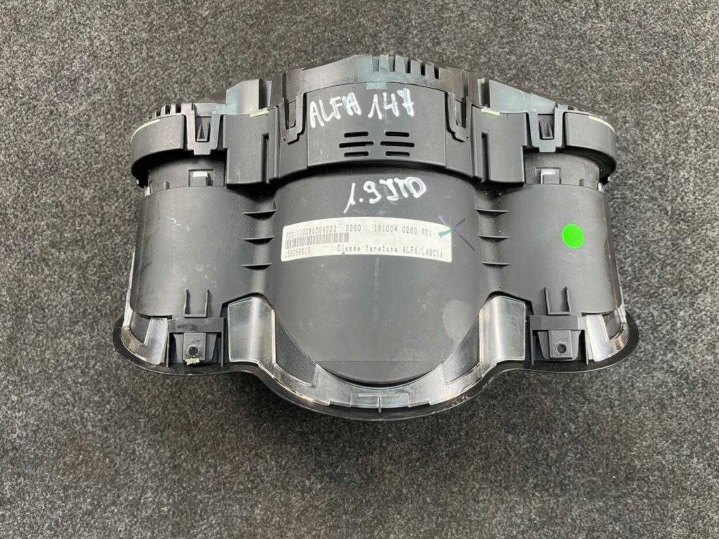 Alfa romeo 147 1.9 jtd лічильник прилади 156056618 в Україні