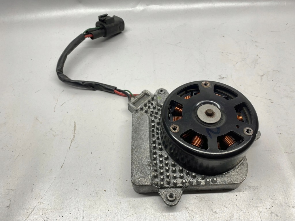 фото №1, Bmw 1 f20 f21 блок управления вентилятора 8641947 2012