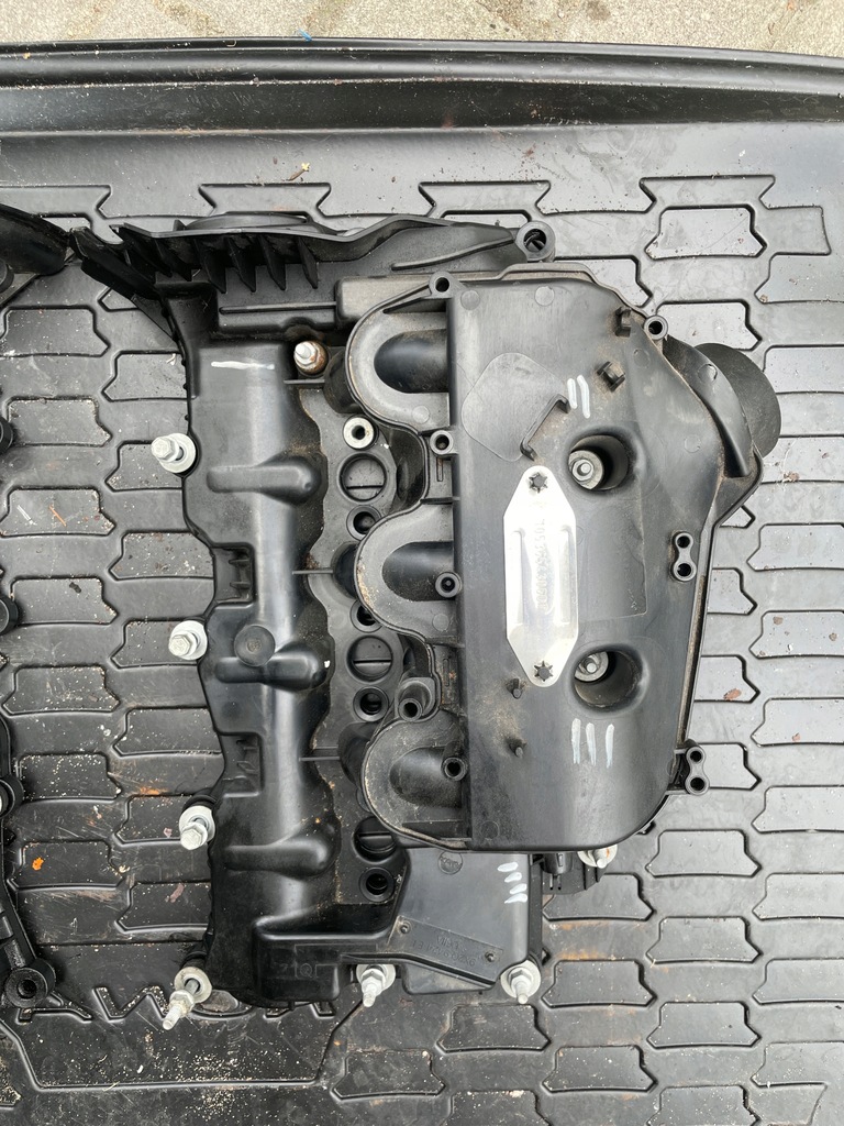 фото №4, Кришка клапанів права ліва jaguar xf xj 3.0d 9x2q9424ff 9x2q9424ee 6dt