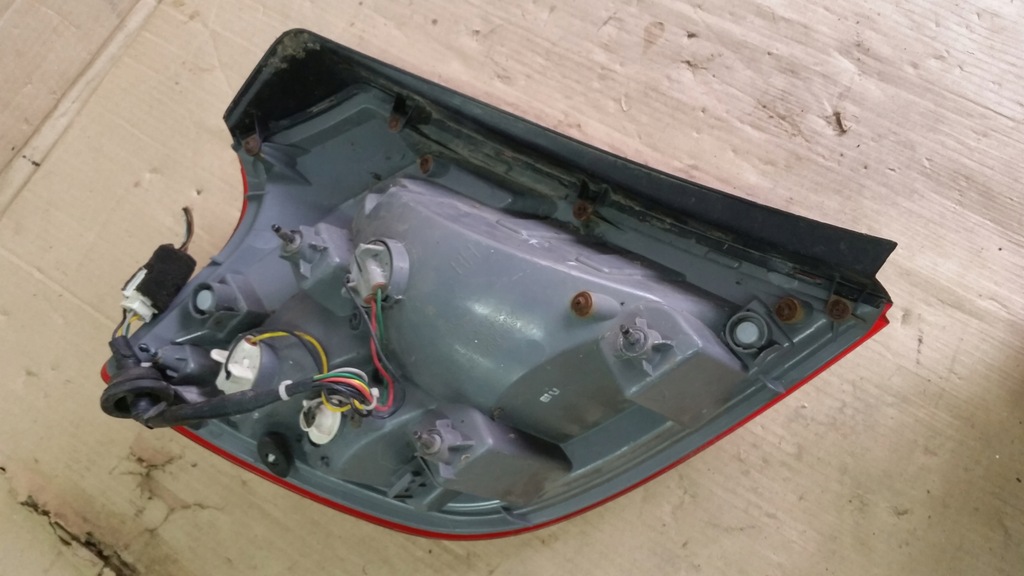 фото №8, Kia ceed i lift hb 09-12 лампа правий задня europa