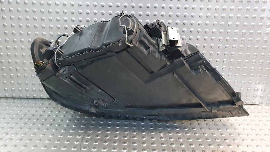 фото №9, Лампа перед ліва ксенон volvo v50 s40 ii 30698652 04-