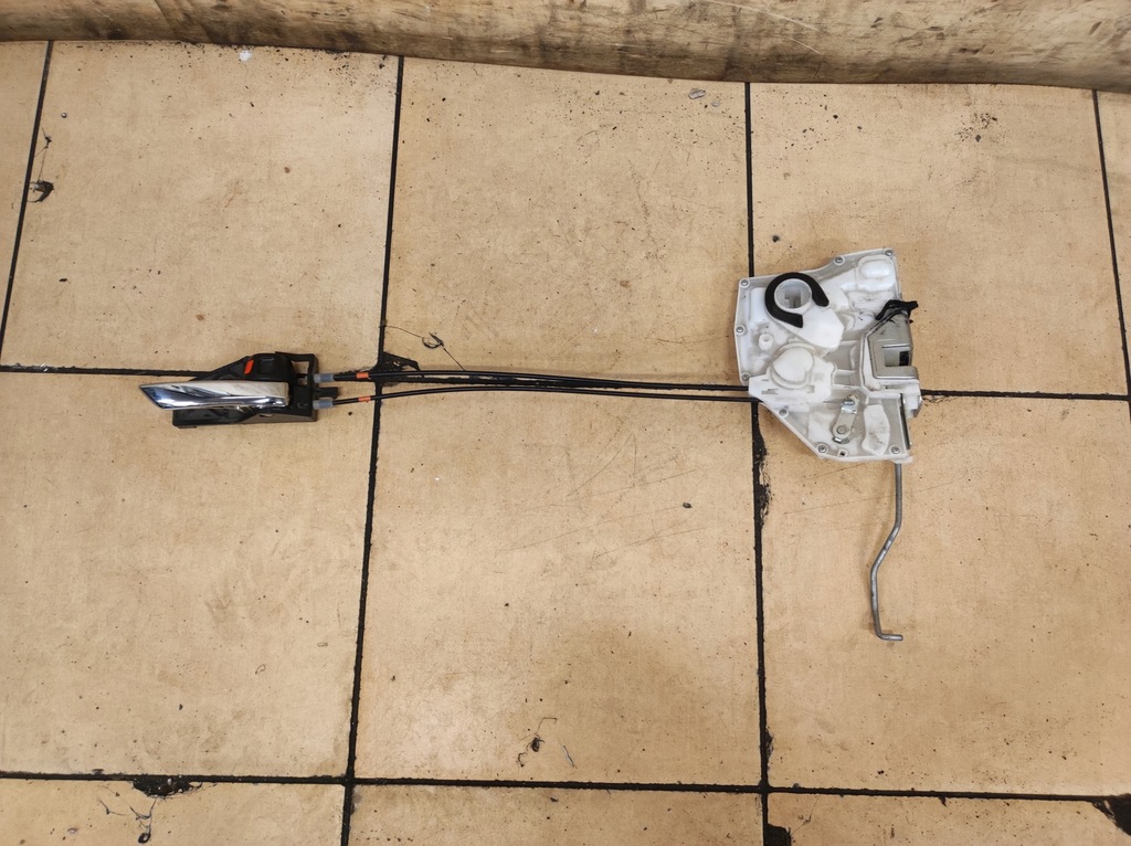 фото №1, Замок двері правий перед sx4 s-cross