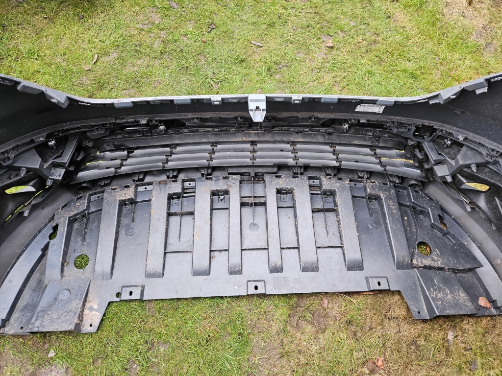 Бампер перед renault trafic iii lift 22- Доставка