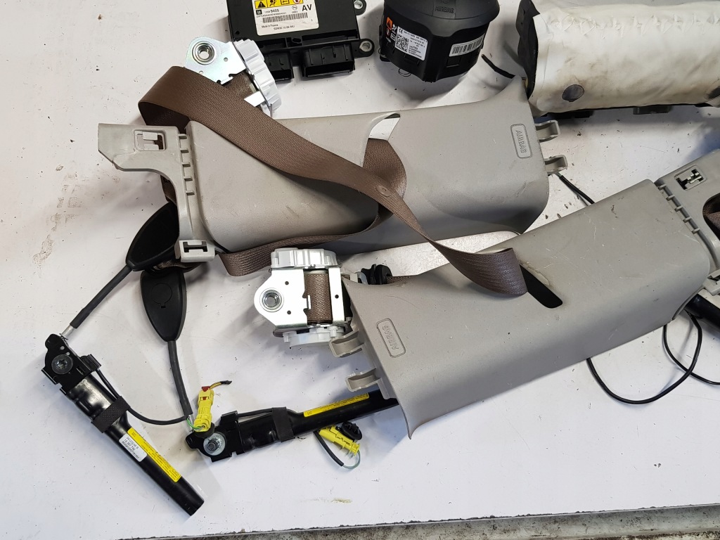 фото №16, Панель  подушки безпеки ремені opel adam