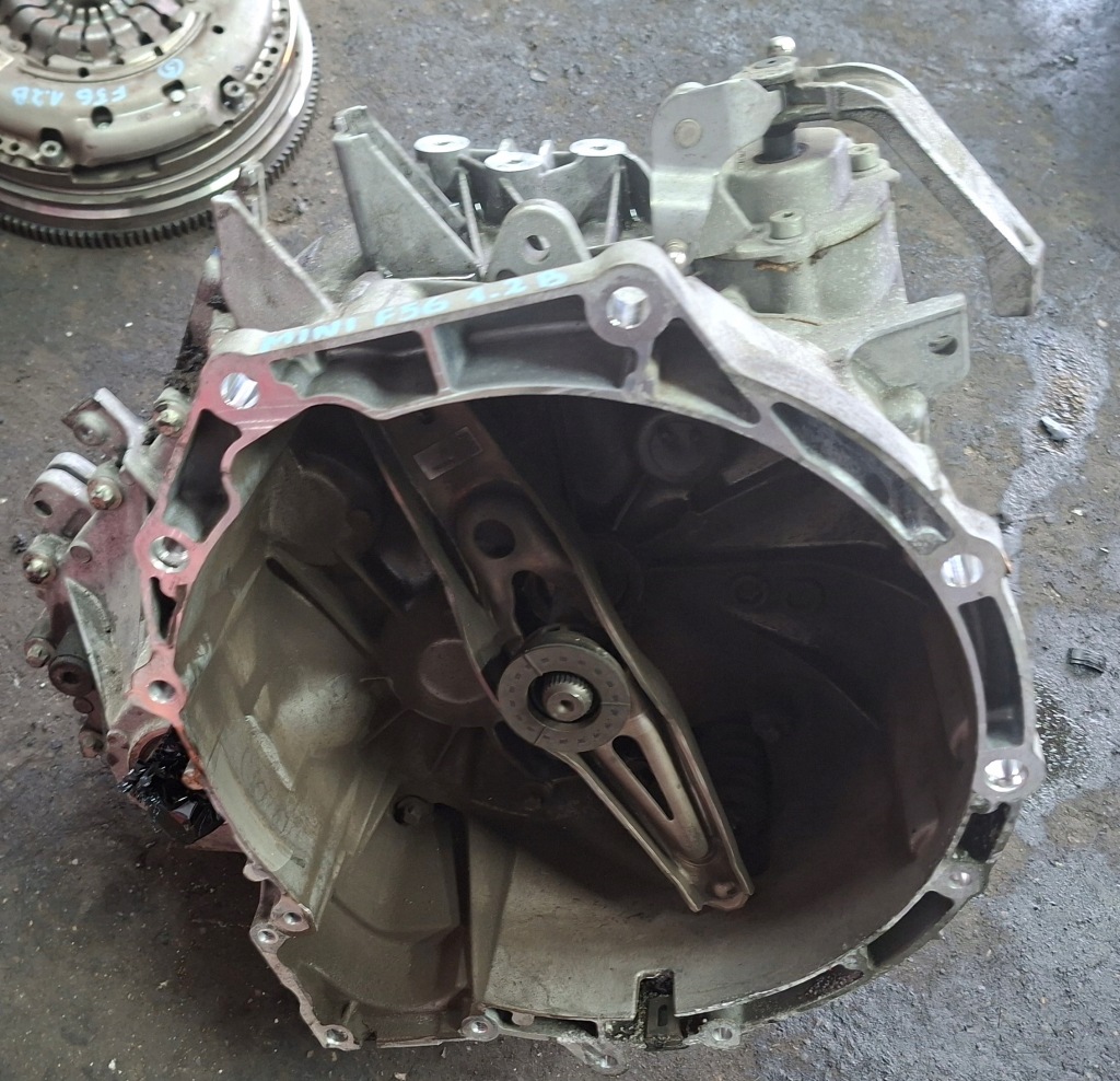 Купити Mini cooper one f56 1.2 t turbo коробка передач передач 7638372