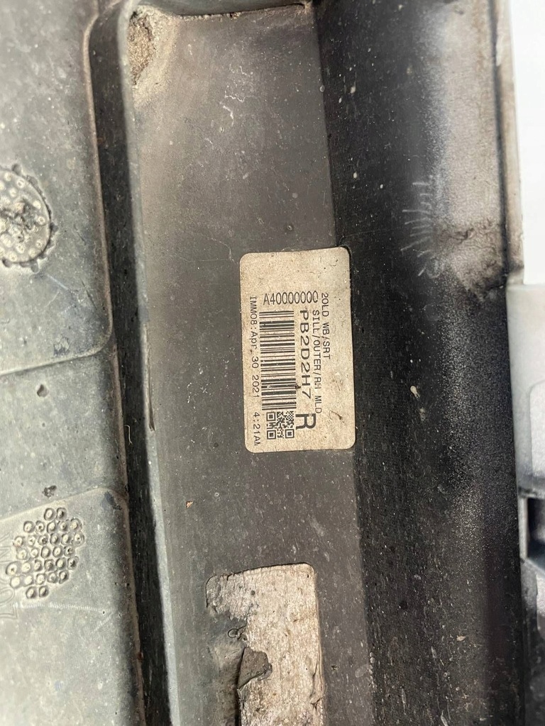 фото №13, Dodge charger srt 6.2 6.4 2019+ молдинг поріг права поріг