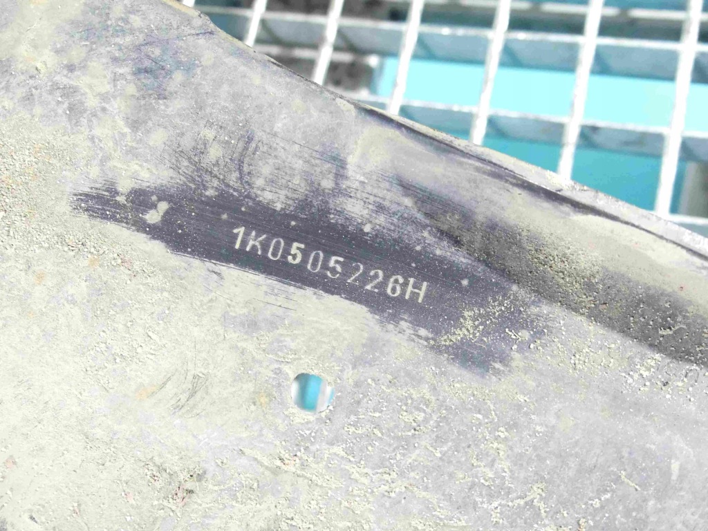 фото №8, Ступиця колеса задня vw golf vi 1.6 tdi 08-13