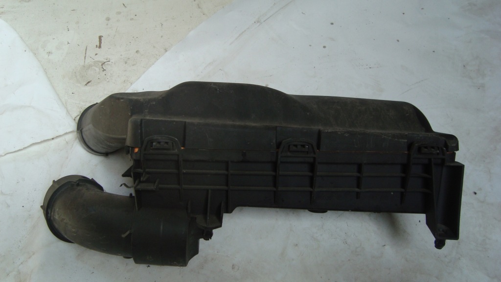 Купити Корпус фільтр повітря citroen c5 3 1.6 thp