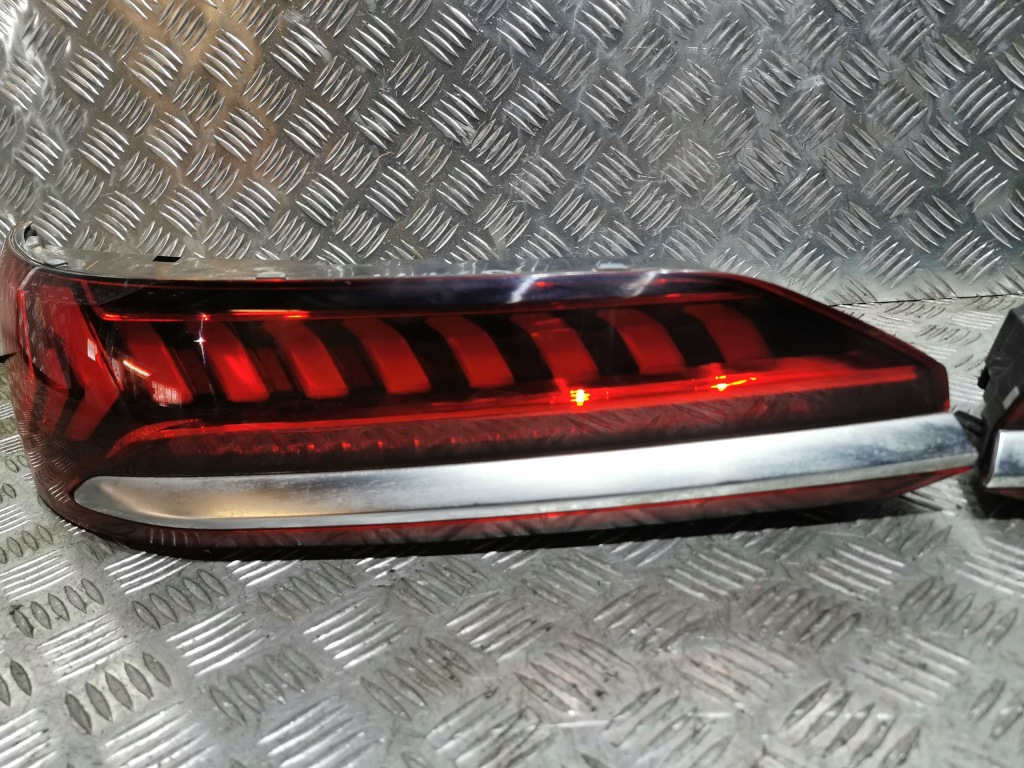 Audi q7 4m фара задний  левая led 4m0945075 рестайлинг  fl с Разборки