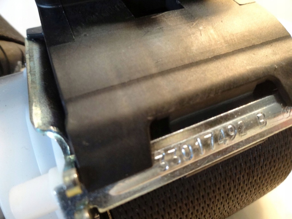 Bmw x1 e84 2012 suv ремень безопасности правый  перед передний 34058428a в Украине