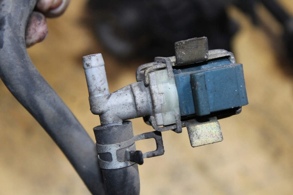 фото №6, Клапан вакууму повітря 90910-12202 yaris i