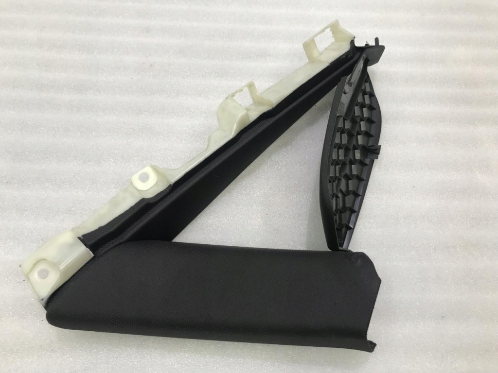 фото №1, Захист стійка c правий задня audi a5 8t 8t8867288a