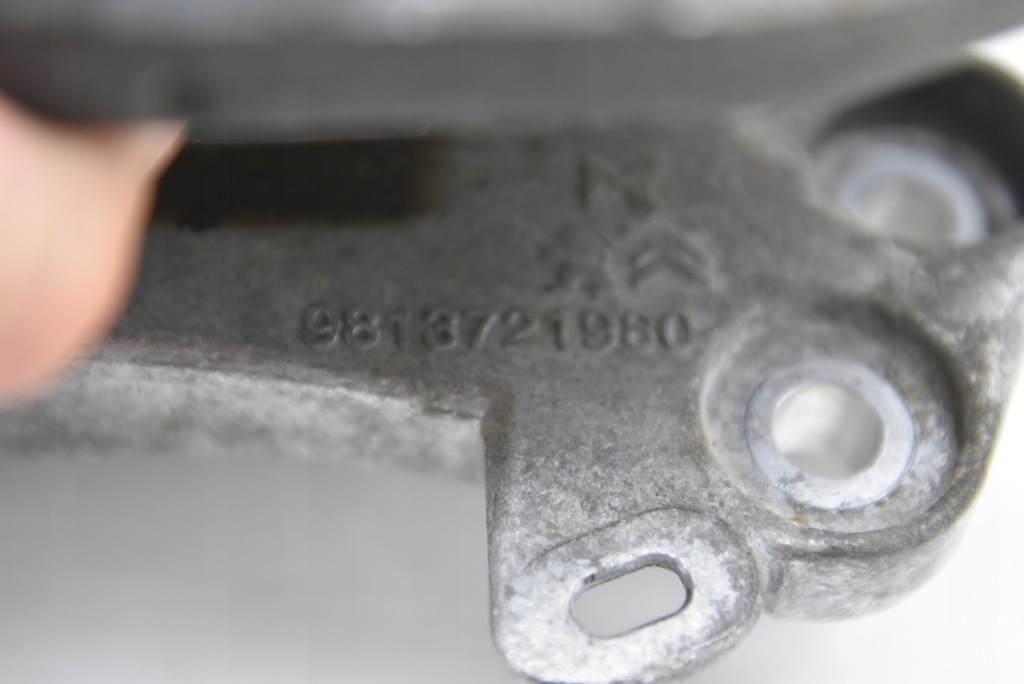 фото №8, Peugeot 308 ii iii t9 t10 opel 1.2 кронштейн подушка коробки передач автоматическая коробка передач