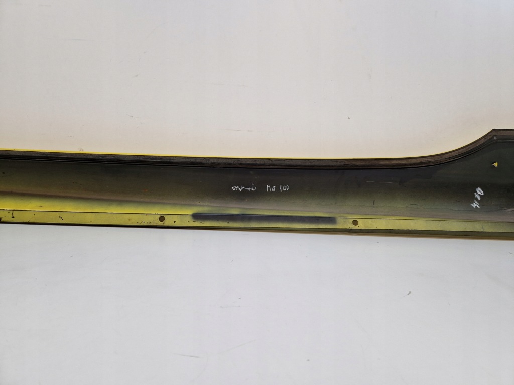 Opel astra iv j gtc молдинг порог накладка порог правая 13346648r с Разборки