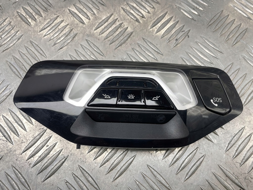 фото №1, Bmw f40 лампа стельовий освітлення салону 9891143