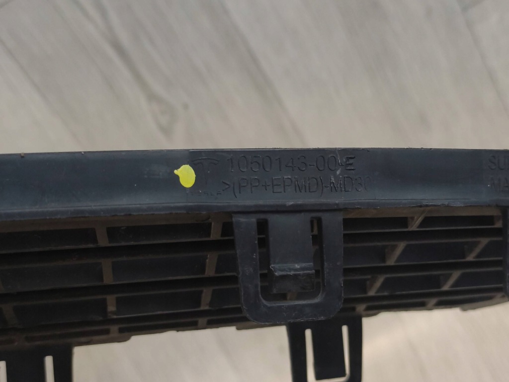 фото №9, Tesla x решётка бампера впуск воздуха 105014300e