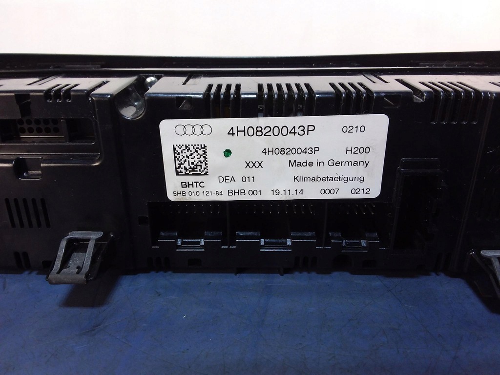 фото №5, Audi a8 d4 lift панель кондиционера обдув