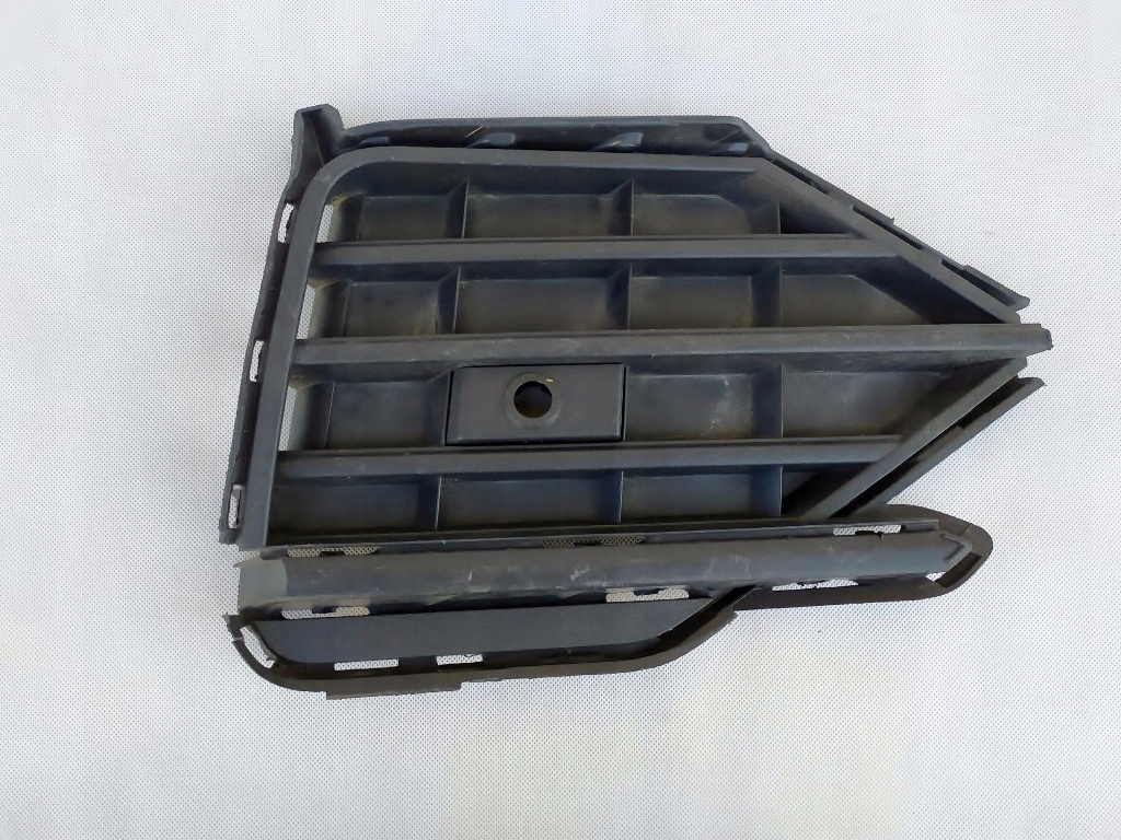 фото №1, Vw touareg iii 760 решётка защита бампер правая