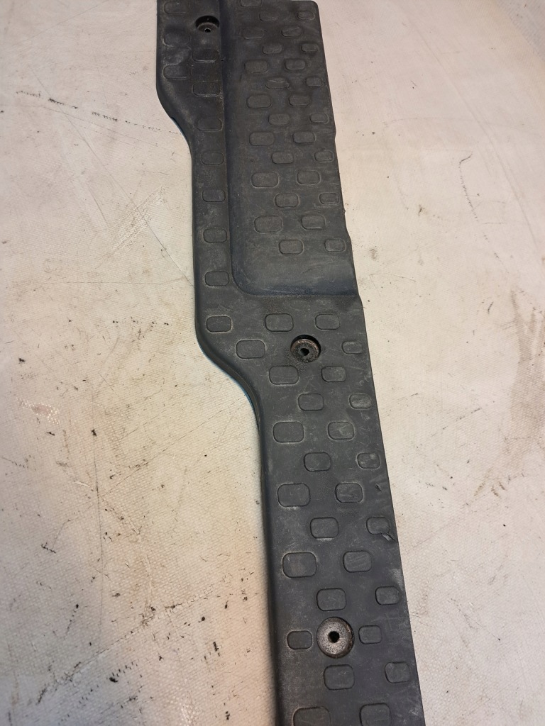 Накладка порог поперечина задний renault trafic 3 849214620r 23r Доставка