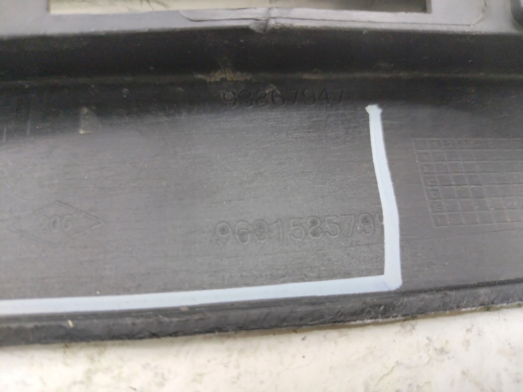 Спойлер спойлер бампера перед передний renault trafic iii && Оригинал