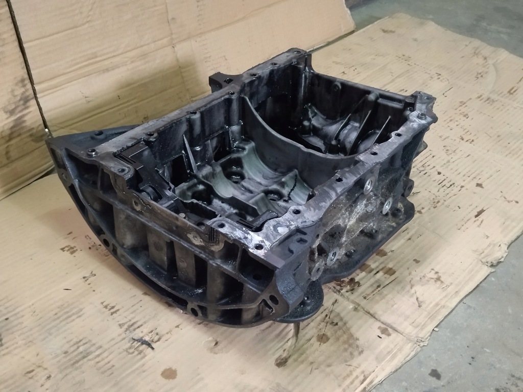 фото №1, Піддон масляна з półblokiem двигуна - 110172951r